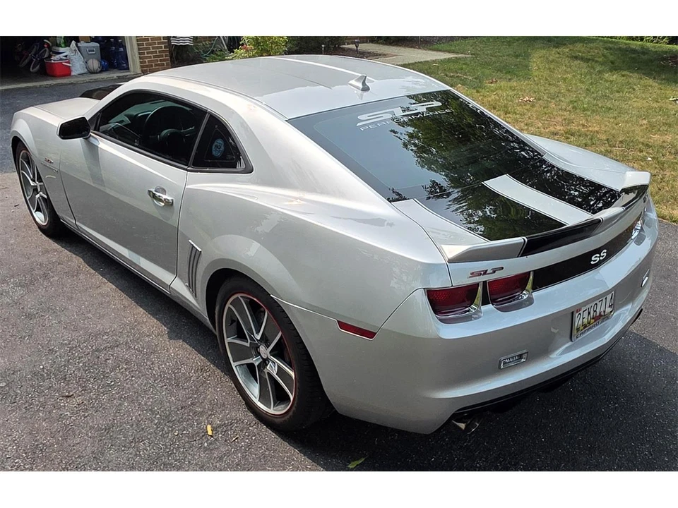 2010 Chevrolet Camaro ZL1 5th Gen - Image 10 of 31