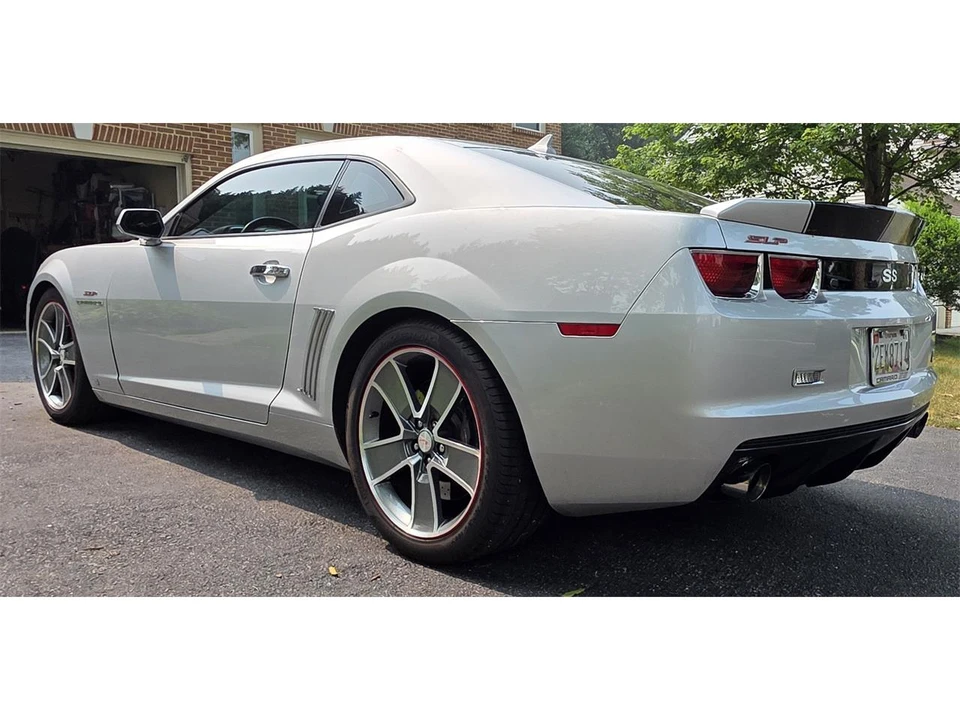 2010 Chevrolet Camaro ZL1 5th Gen - Image 12 of 31