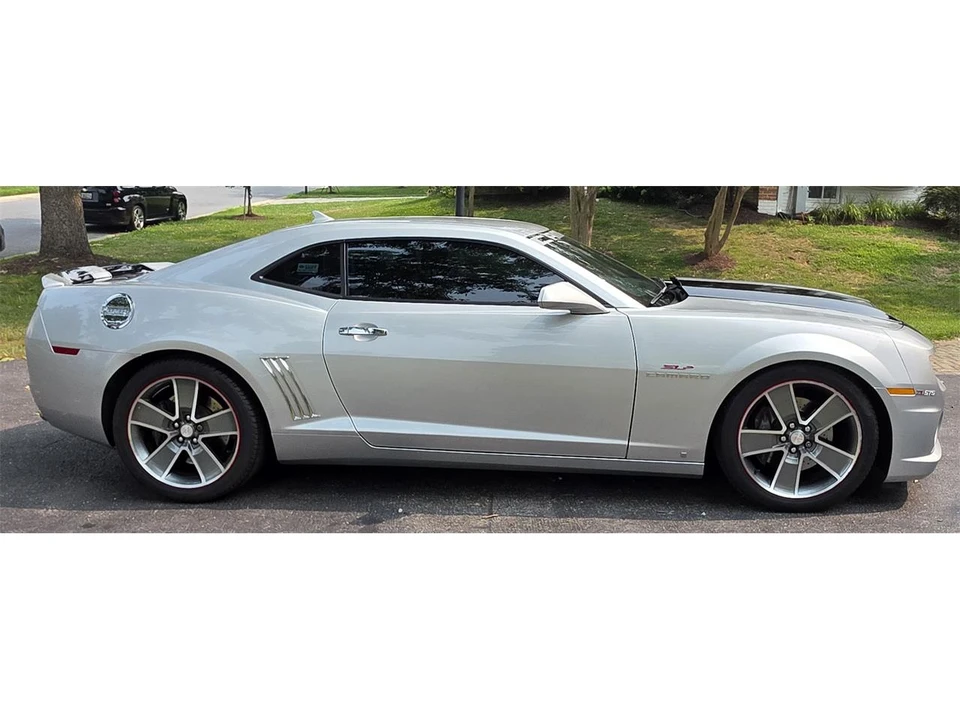 2010 Chevrolet Camaro ZL1 5th Gen - Image 18 of 31