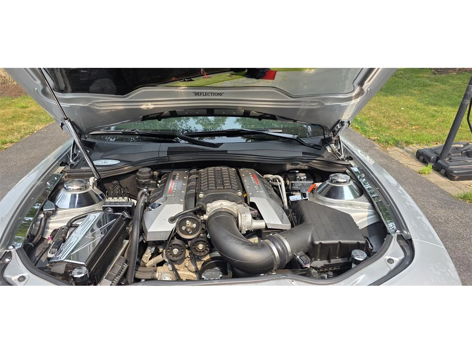 2010 Chevrolet Camaro ZL1 5th Gen - Image 22 of 31
