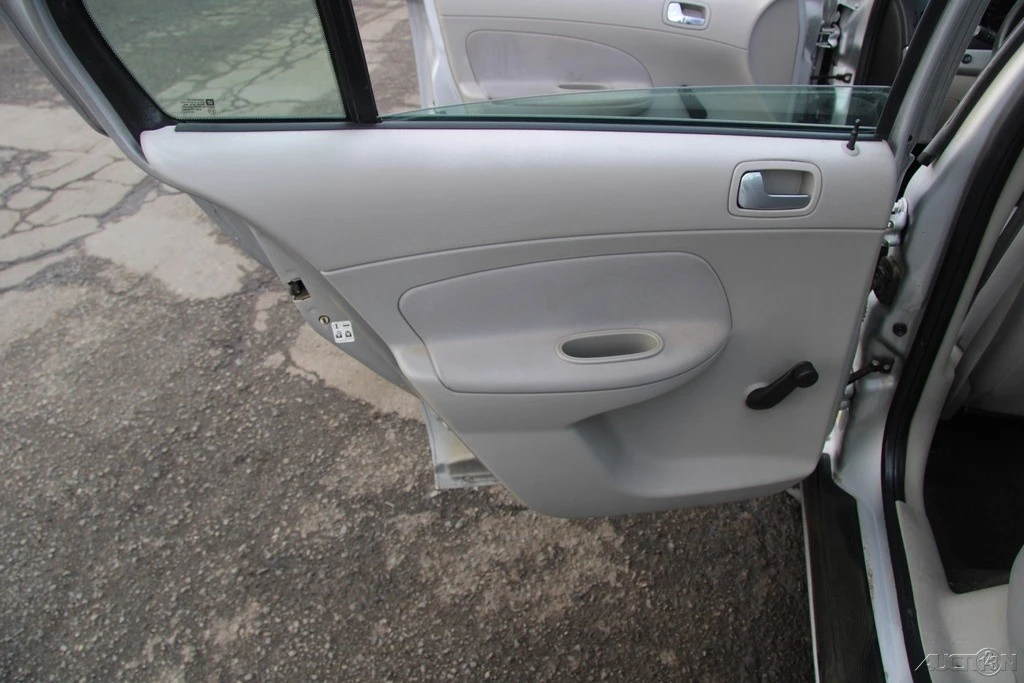 2010 Chevrolet Cobalt 2nd Gen - Image 18 of 21