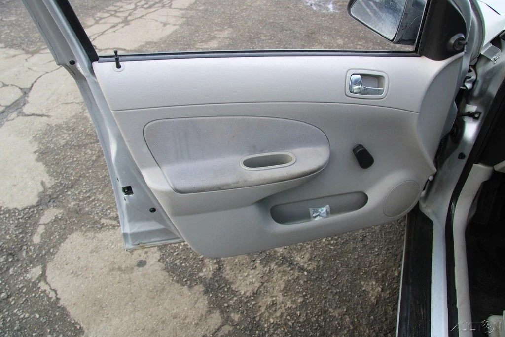 2010 Chevrolet Cobalt 2nd Gen - Image 11 of 21