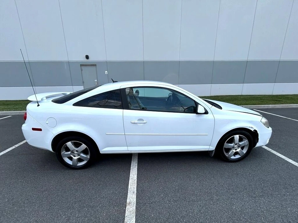 2010 Chevrolet Cobalt 2nd Gen - Image 3 of 12