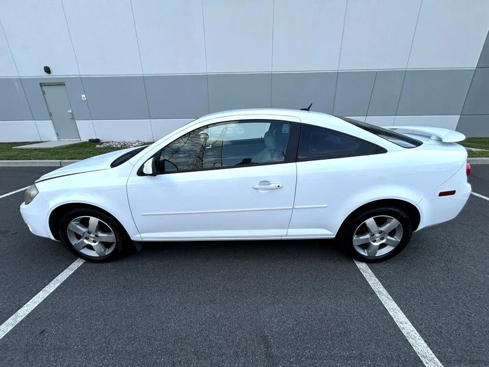 2010 Chevrolet Cobalt 2nd Gen - Image 8 of 12