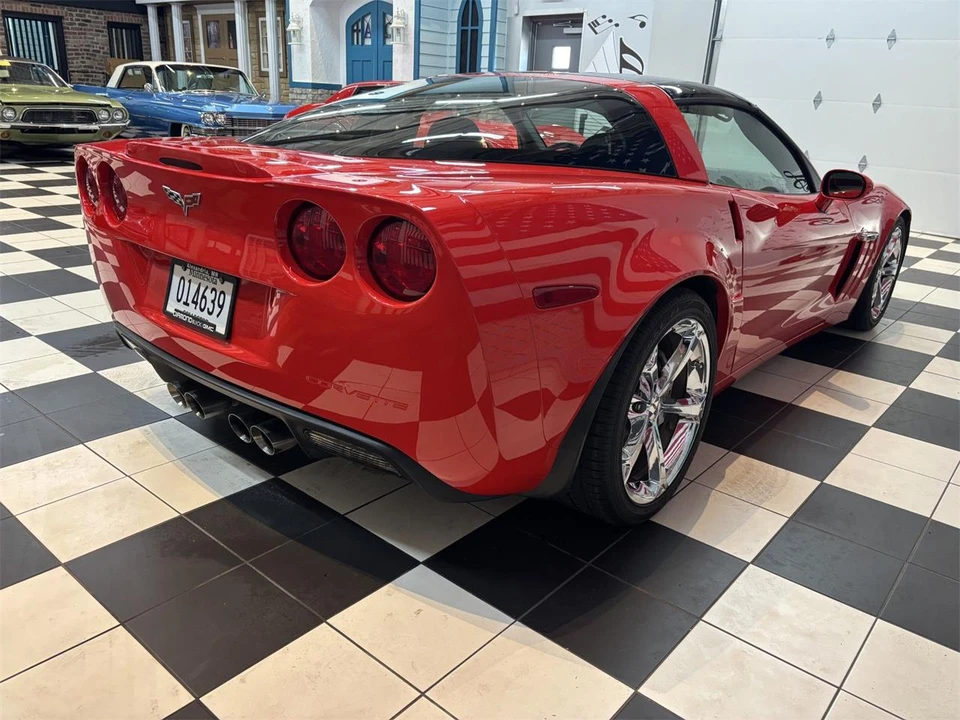 2010 Chevrolet Corvette C6 - Image 15 of 31