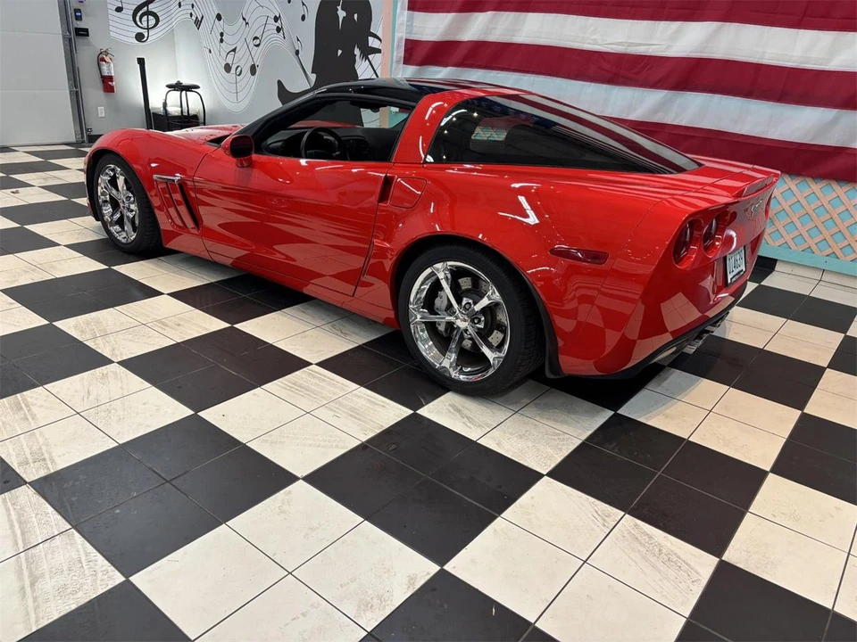 2010 Chevrolet Corvette C6 - Image 17 of 31