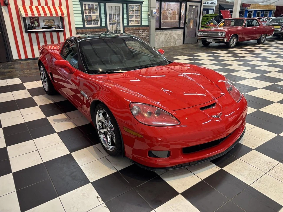 2010 Chevrolet Corvette C6 - Image 13 of 31