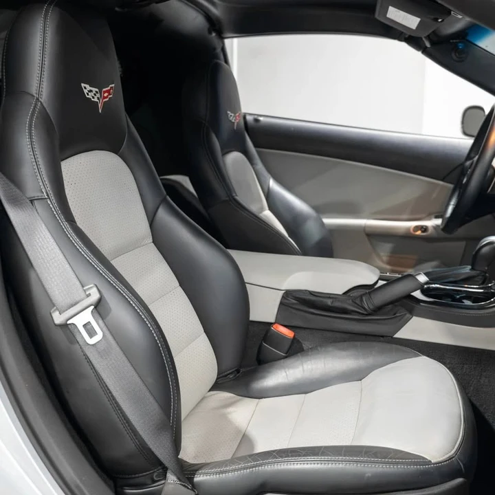 2010 Chevrolet Corvette C6 - Image 18 of 20
