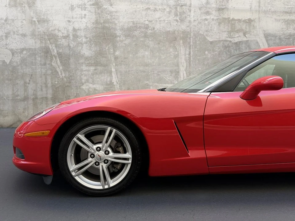 2010 Chevrolet Corvette C6 - Image 15 of 21
