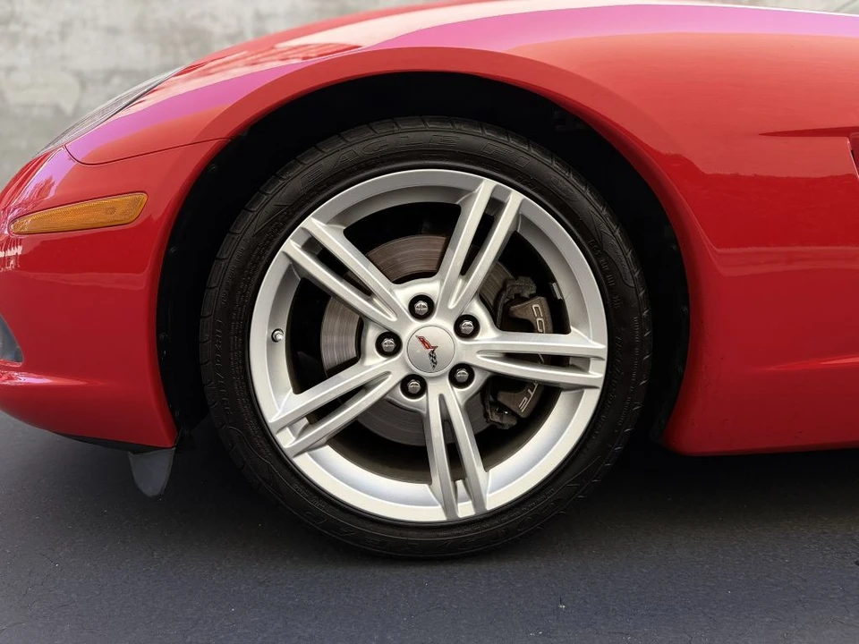 2010 Chevrolet Corvette C6 - Image 13 of 21