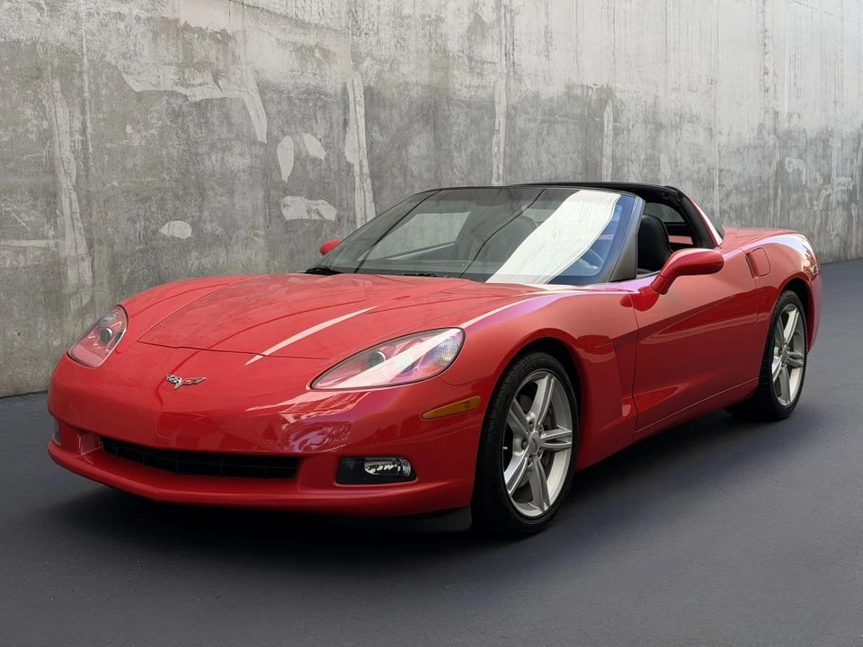 2010 Chevrolet Corvette C6 - Image 3 of 21