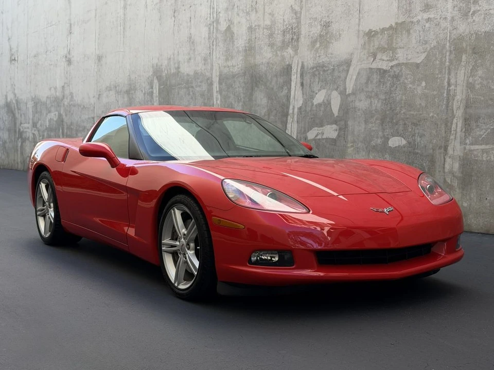 2010 Chevrolet Corvette C6 - Image 8 of 21