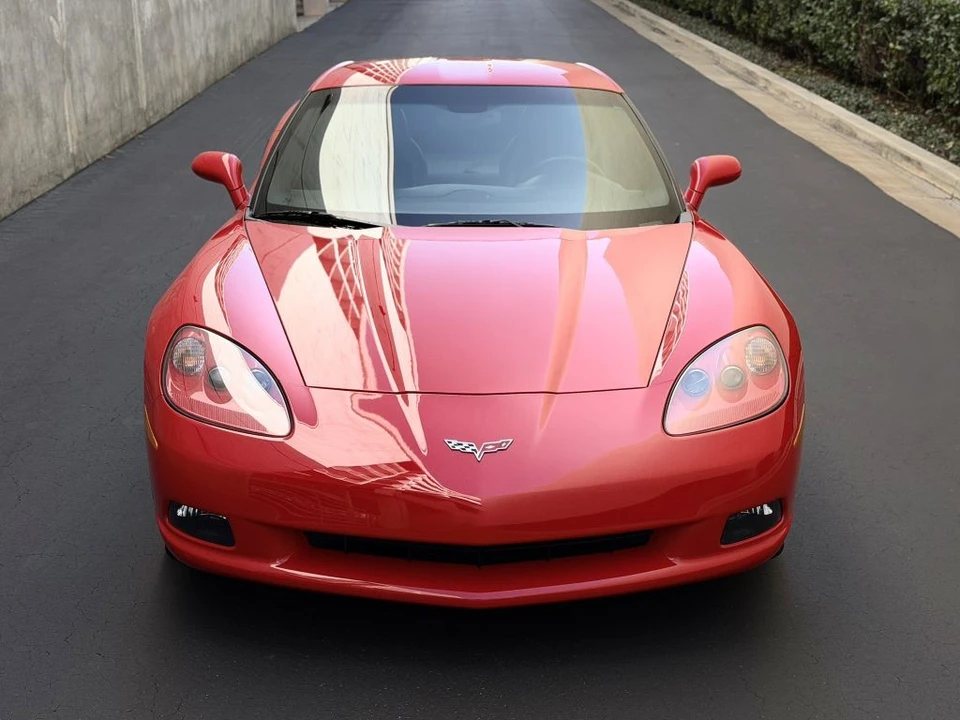 2010 Chevrolet Corvette C6 - Image 5 of 21