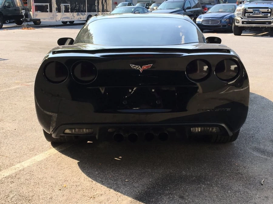 2010 Chevrolet Corvette C6 - Image 6 of 7