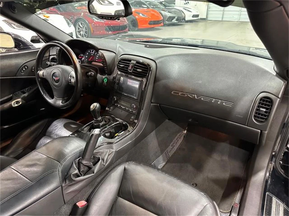 2010 Chevrolet Corvette C6 - Image 10 of 30