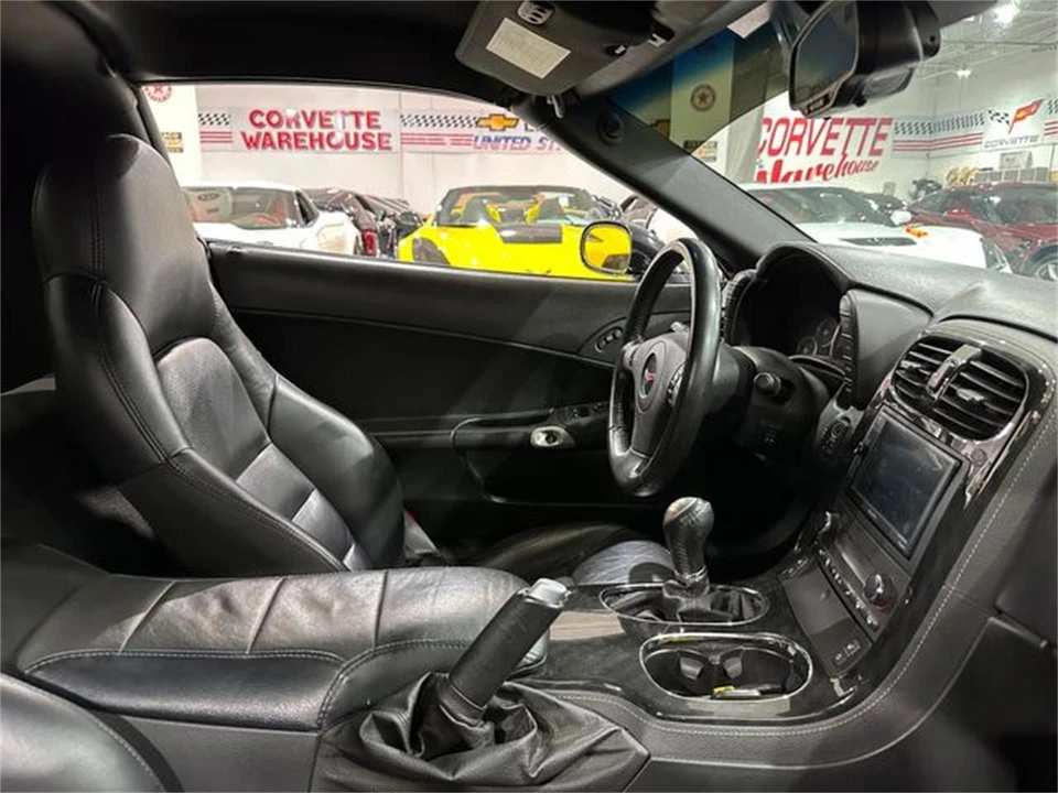 2010 Chevrolet Corvette C6 - Image 13 of 30