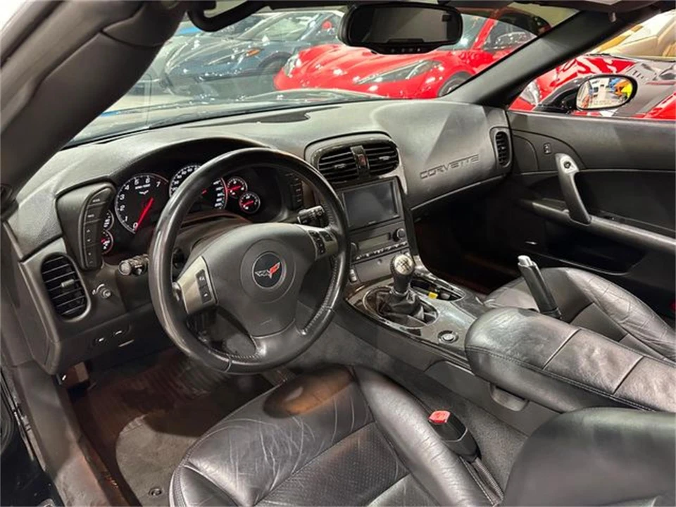 2010 Chevrolet Corvette C6 - Image 7 of 30