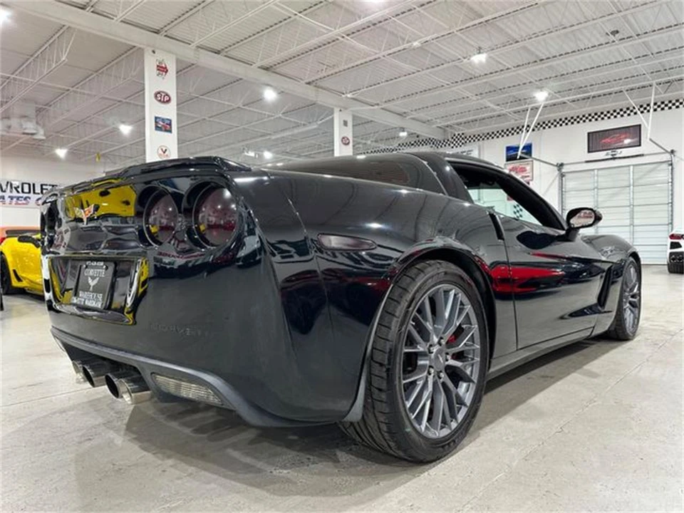 2010 Chevrolet Corvette C6 - Image 3 of 30
