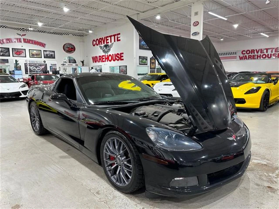 2010 Chevrolet Corvette C6 - Image 23 of 30