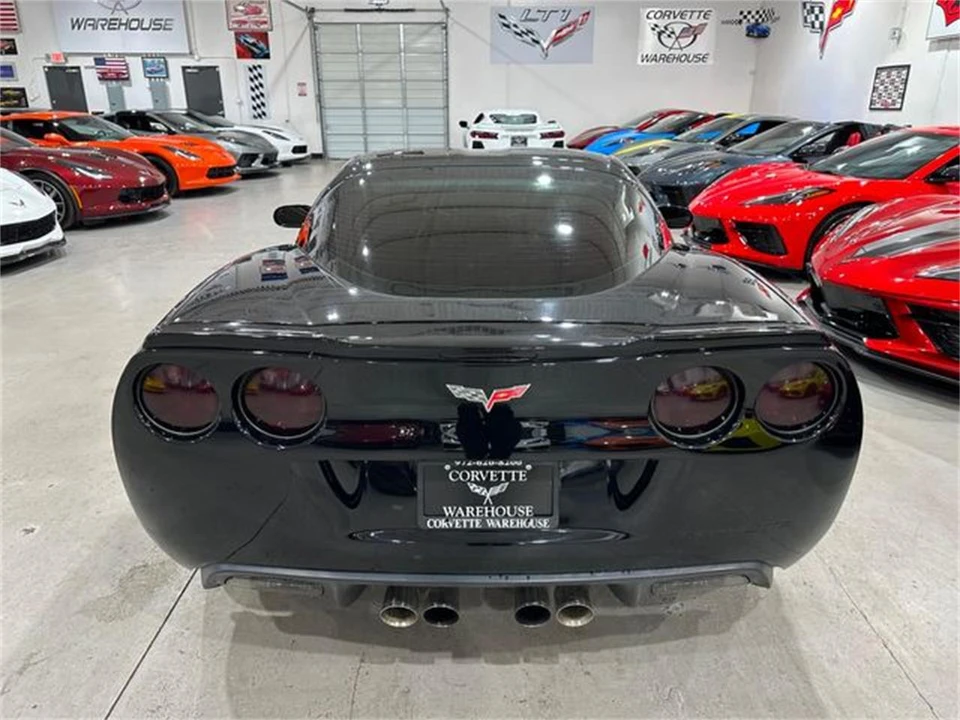 2010 Chevrolet Corvette C6 - Image 25 of 30