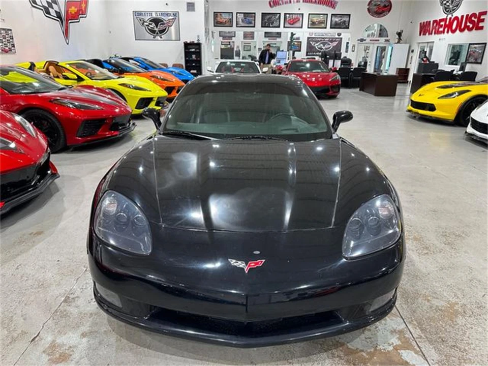 2010 Chevrolet Corvette C6 - Image 28 of 30