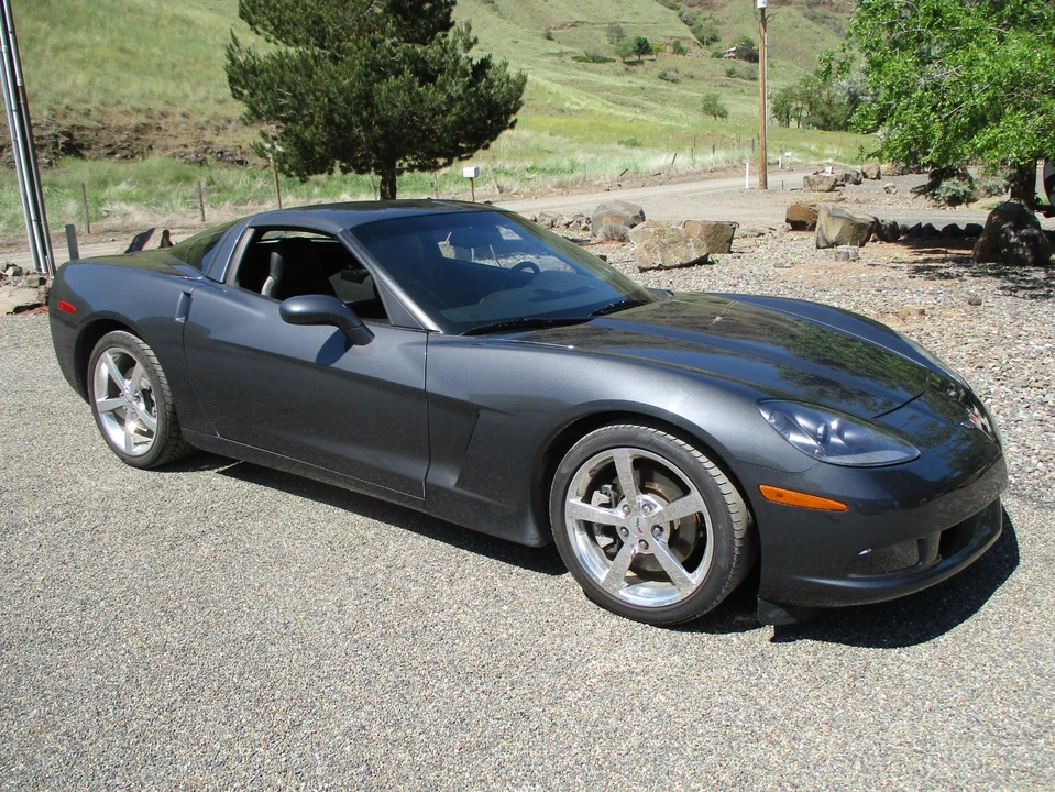 2010 Chevrolet Corvette C6 - Image 26 of 31