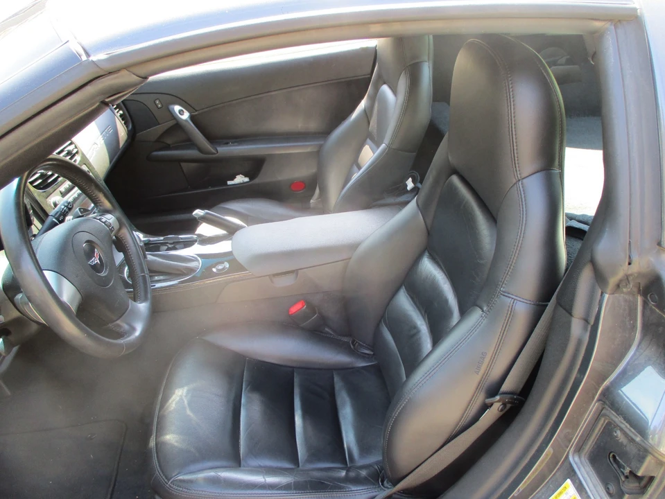 2010 Chevrolet Corvette C6 - Image 9 of 31