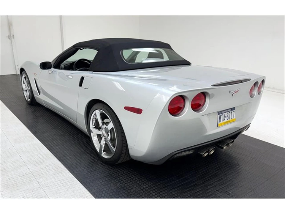 2010 Chevrolet Corvette C6 - Image 5 of 31