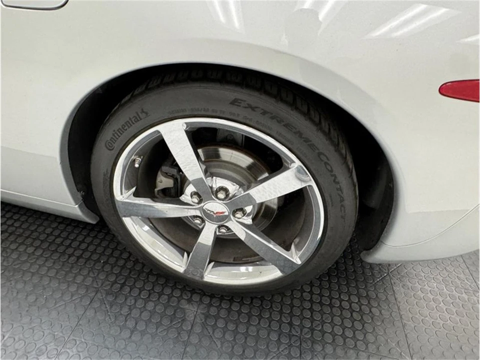 2010 Chevrolet Corvette C6 - Image 22 of 31