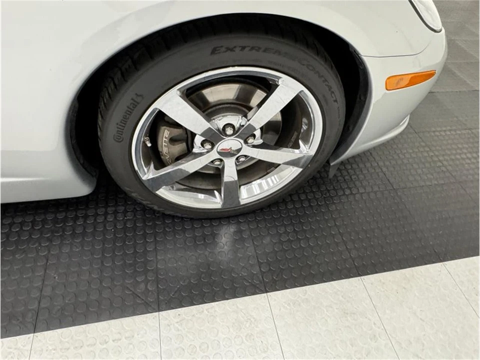 2010 Chevrolet Corvette C6 - Image 26 of 31