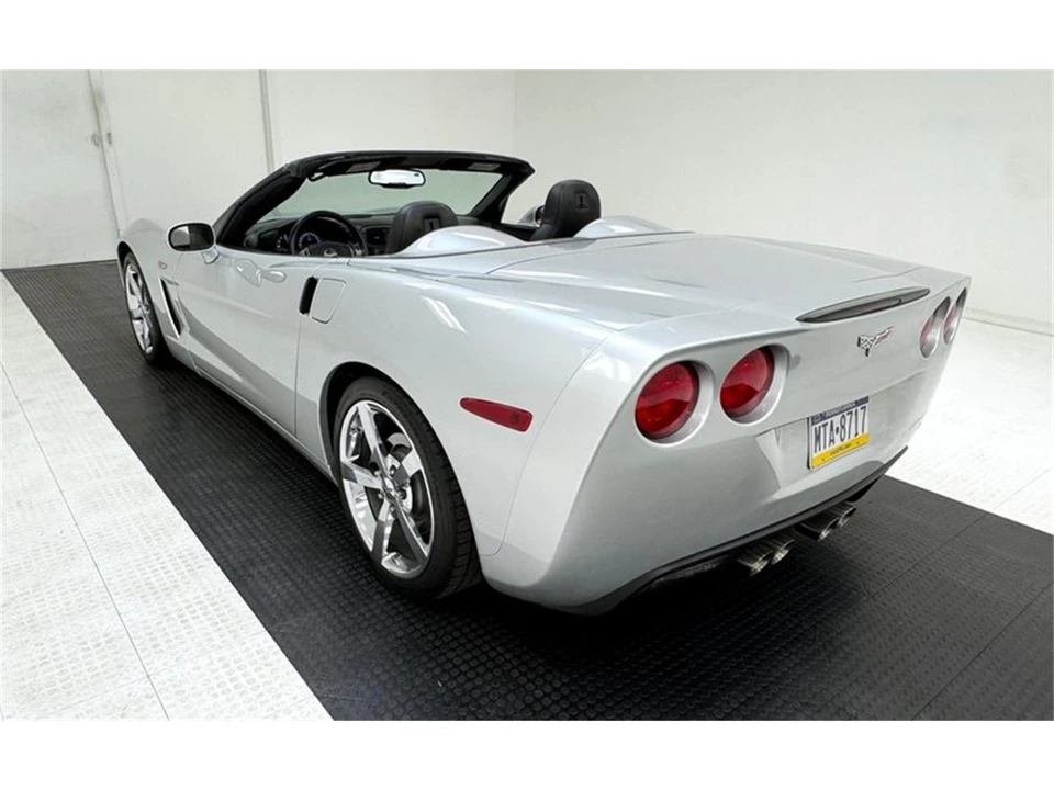 2010 Chevrolet Corvette C6 - Image 6 of 31