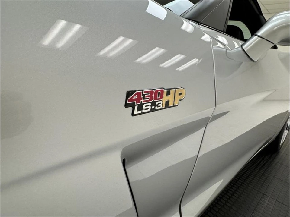 2010 Chevrolet Corvette C6 - Image 15 of 31