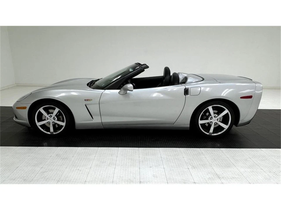 2010 Chevrolet Corvette C6 - Image 4 of 31