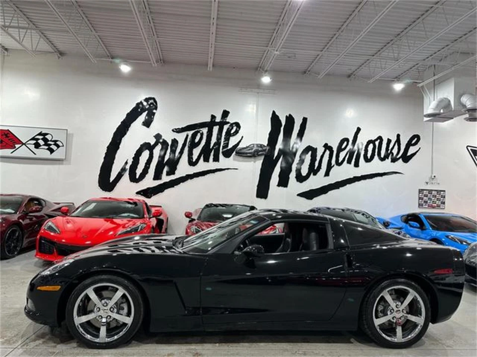 2010 Chevrolet Corvette C6 - Image 2 of 10