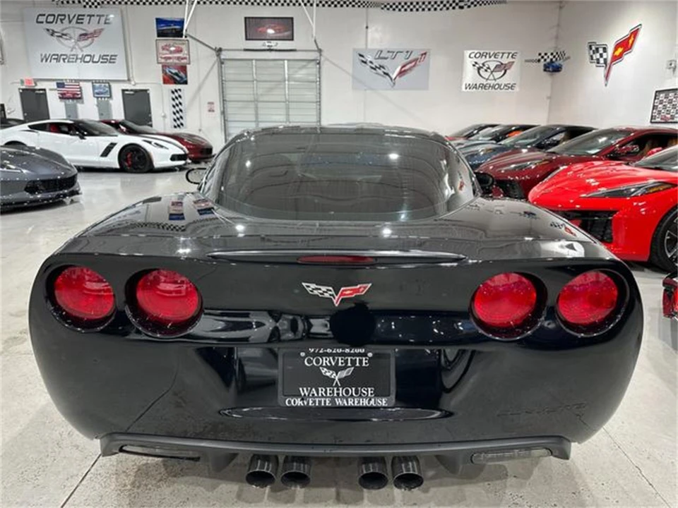 2010 Chevrolet Corvette C6 - Image 8 of 10