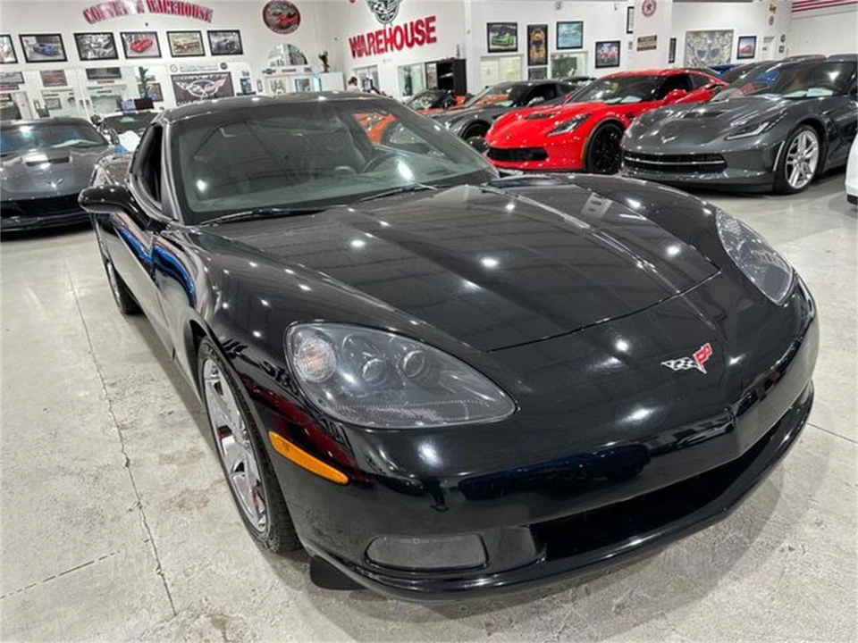 2010 Chevrolet Corvette C6 - Image 4 of 10
