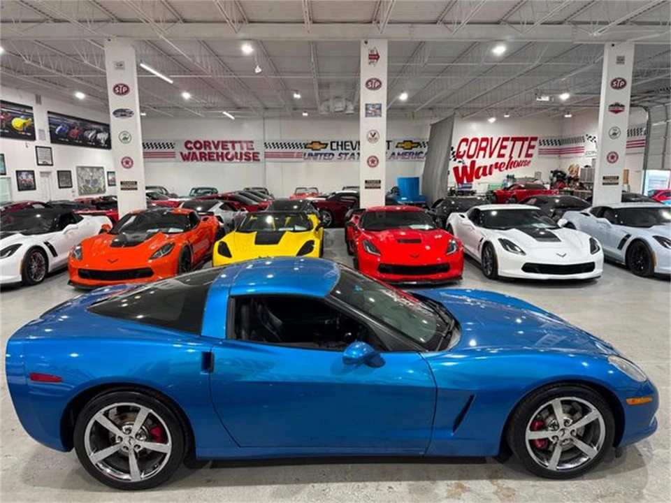 2010 Chevrolet Corvette C6 - Image 6 of 10