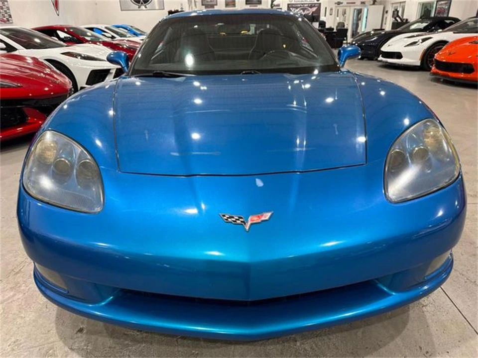 2010 Chevrolet Corvette C6 - Image 8 of 10