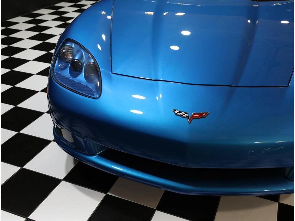 2010 Chevrolet Corvette C6 - Image 19 of 31