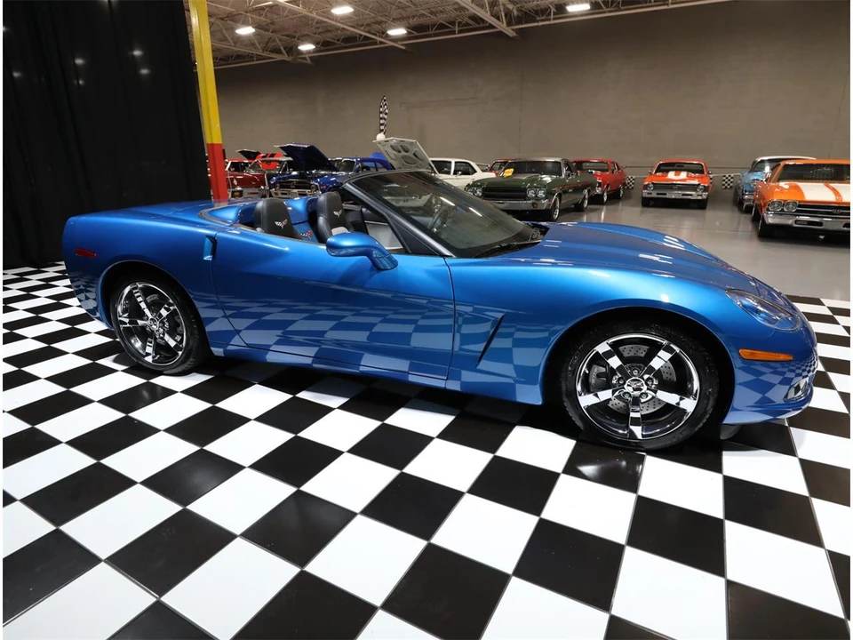 2010 Chevrolet Corvette C6 - Image 24 of 31