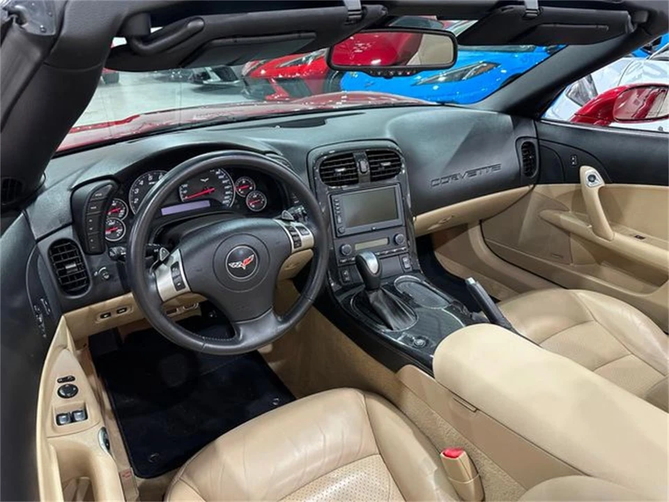 2010 Chevrolet Corvette C6 - Image 7 of 30