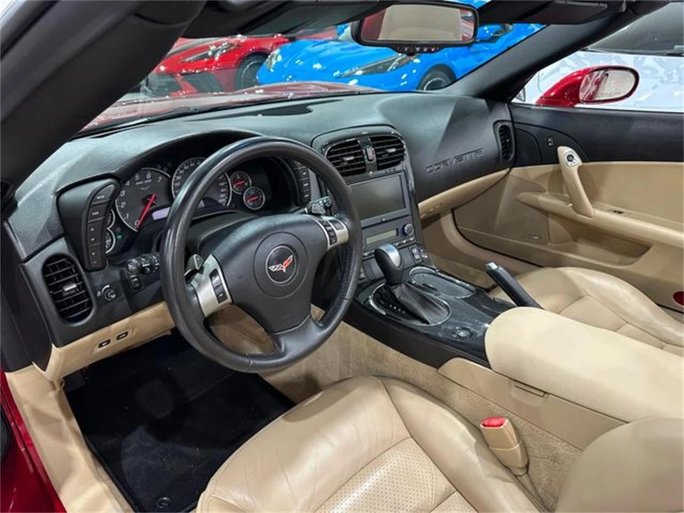 2010 Chevrolet Corvette C6 - Image 11 of 30