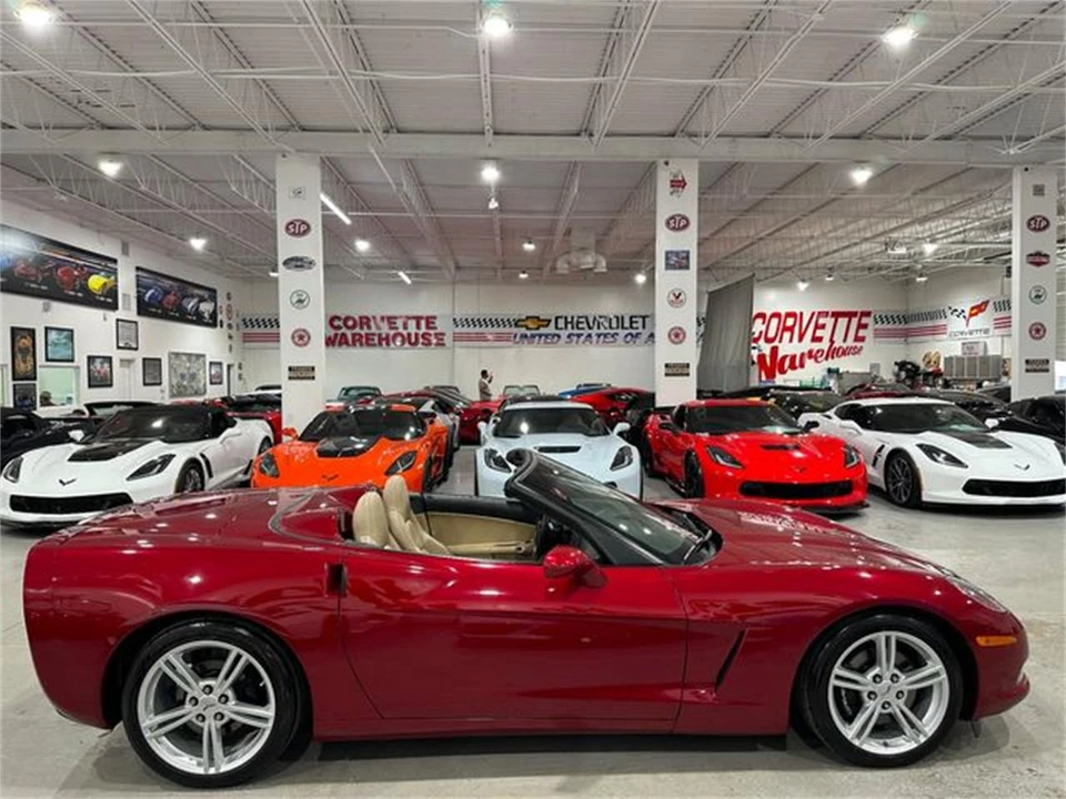 2010 Chevrolet Corvette C6 - Image 6 of 30