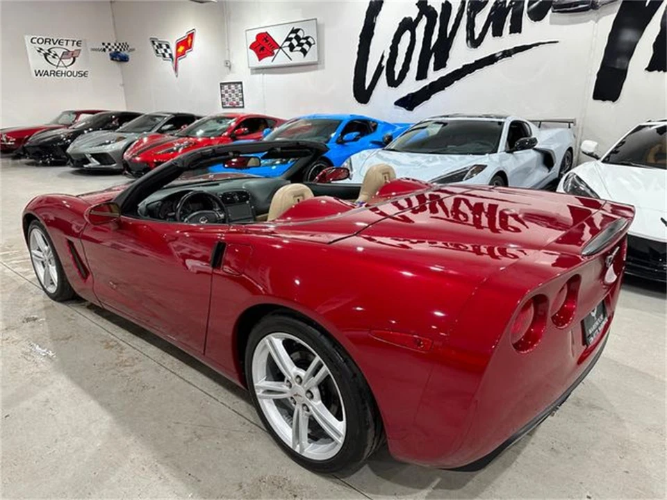 2010 Chevrolet Corvette C6 - Image 24 of 30