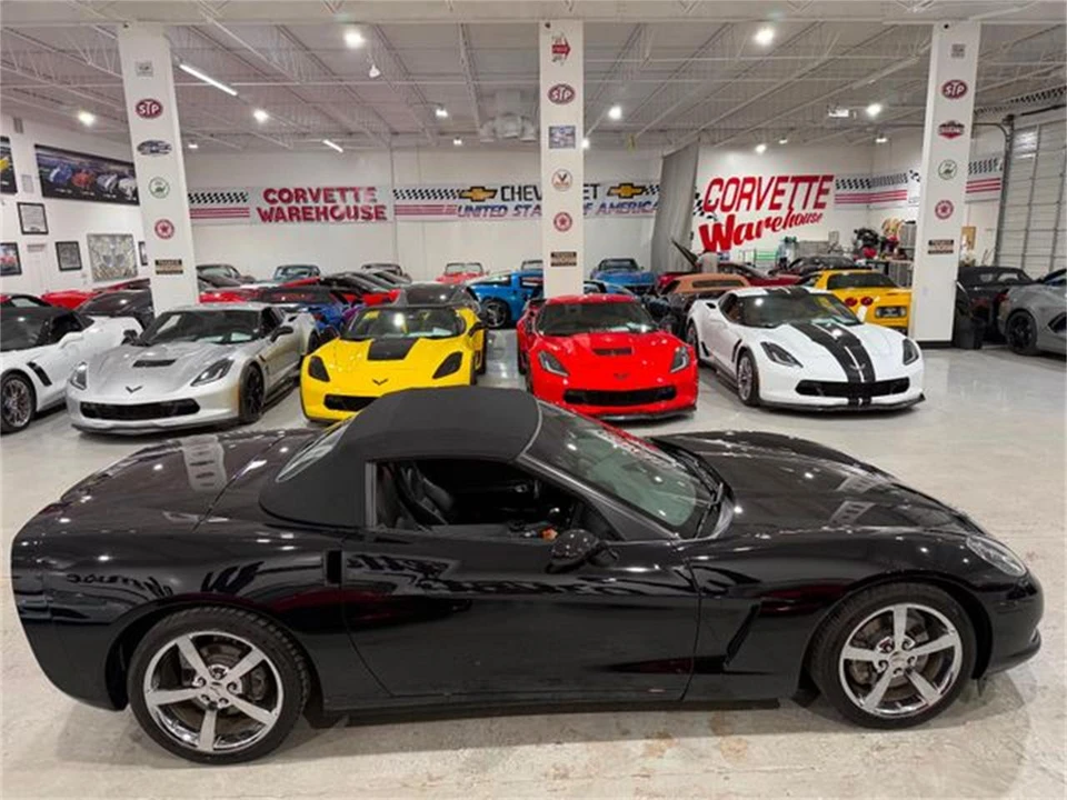 2010 Chevrolet Corvette C6 - Image 6 of 10