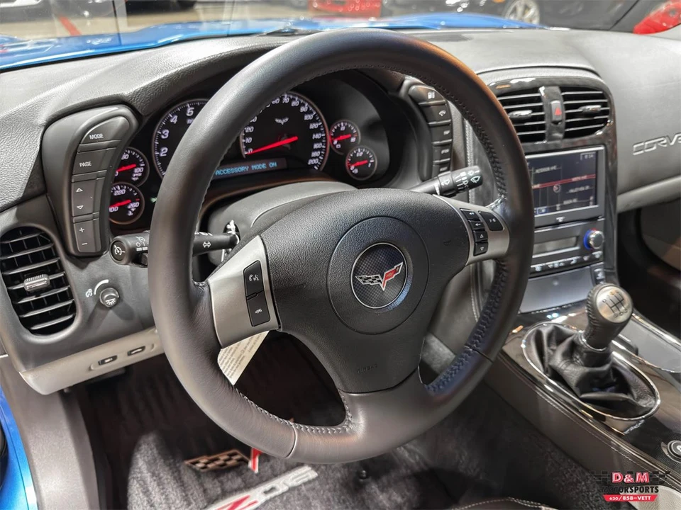 2010 Chevrolet Corvette C6 - Image 15 of 31