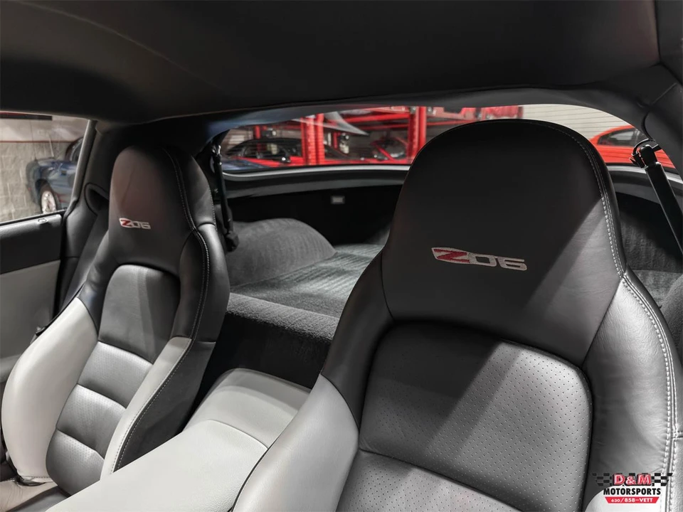 2010 Chevrolet Corvette C6 - Image 22 of 31