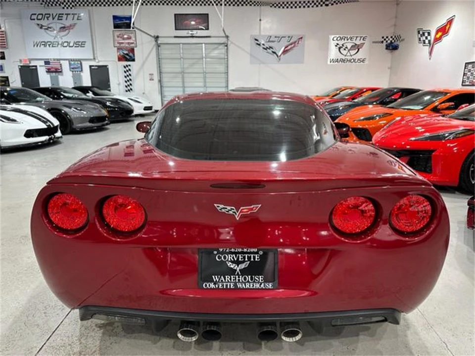 2010 Chevrolet Corvette C6 - Image 8 of 10