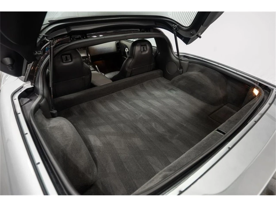 2010 Chevrolet Corvette C6 - Image 17 of 25