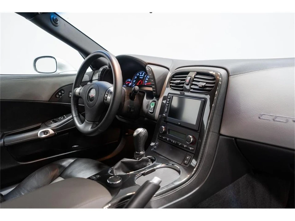 2010 Chevrolet Corvette C6 - Image 13 of 25